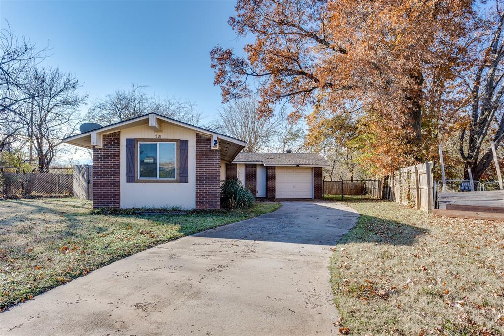 501 Erinblu Pl in Edmond, OK - Building Photo