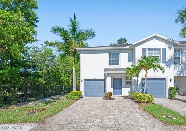 15201 Wildflower Cir in Naples, FL - Building Photo - Building Photo