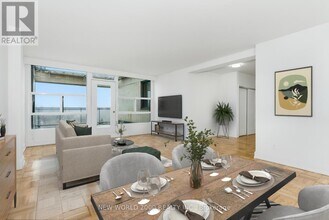 40 Park Rd in Toronto, ON - Building Photo - Building Photo