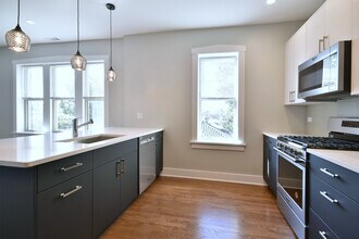 225 A Washington Blvd in Oak Park, IL - Building Photo - Building Photo