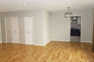 1025 S Sherbourne Dr, Unit 4 in Los Angeles, CA - Foto de edificio - Building Photo