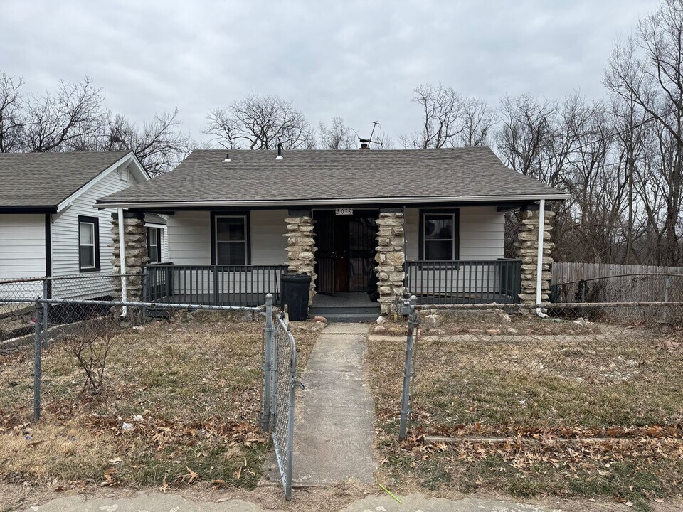 3079 N 21 St in Kansas City, KS - Building Photo