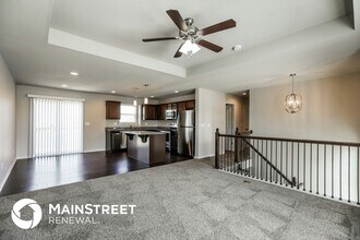 210 Elissa Dr in Raymore, MO - Building Photo - Building Photo