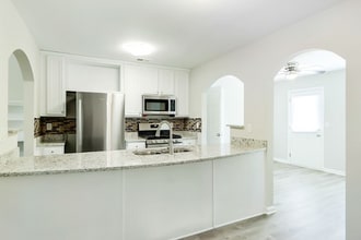 4795 Buckeye Pl in Atlanta, GA - Building Photo - Building Photo