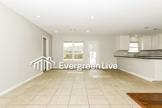 6015 Glenhurst Dr in Houston, TX - Foto de edificio - Building Photo