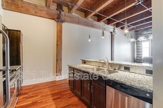 420 S Front St in Memphis, TN - Building Photo - Building Photo