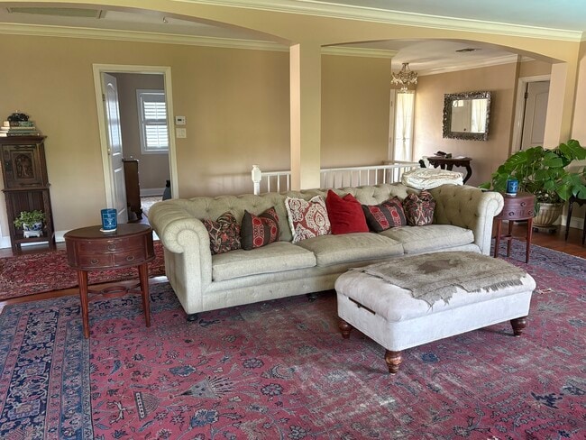 5327 Valley Ridge Ave in View Park, CA - Building Photo - Building Photo