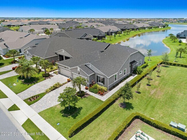 2680 Avalonia Dr in Melbourne, FL - Foto de edificio - Building Photo