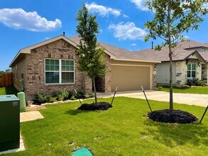 4910 Bunker Dr in San Antonio, TX - Building Photo - Building Photo
