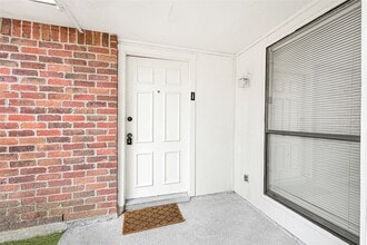 17303 Nordway Dr in Houston, TX - Building Photo - Building Photo