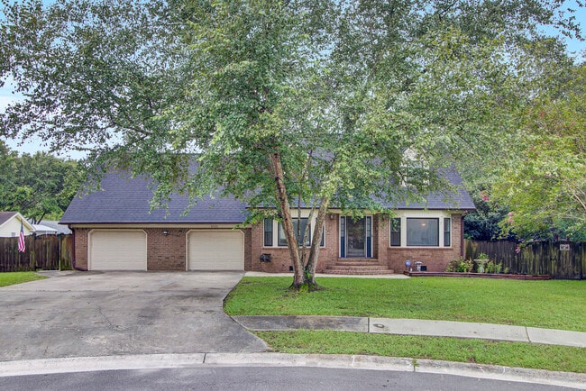 8000 Eberly Ave in North Charleston, SC - Building Photo - Building Photo