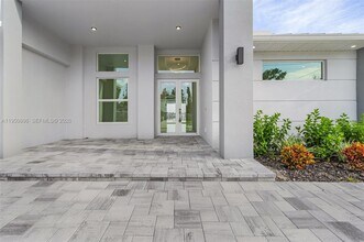 2207 SW 32nd St in Cape Coral, FL - Building Photo - Building Photo