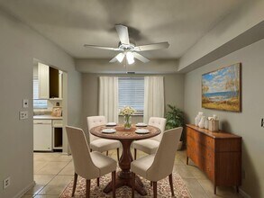 3162 Coral Springs Dr in Coral Springs, FL - Building Photo - Building Photo