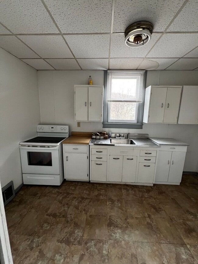 property at 21-23 Locust St