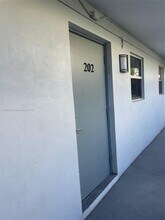 716 Michigan Ave in Miami Beach, FL - Foto de edificio - Building Photo