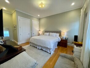 50 Magazine St, Unit 6 in Cambridge, MA - Foto de edificio - Building Photo