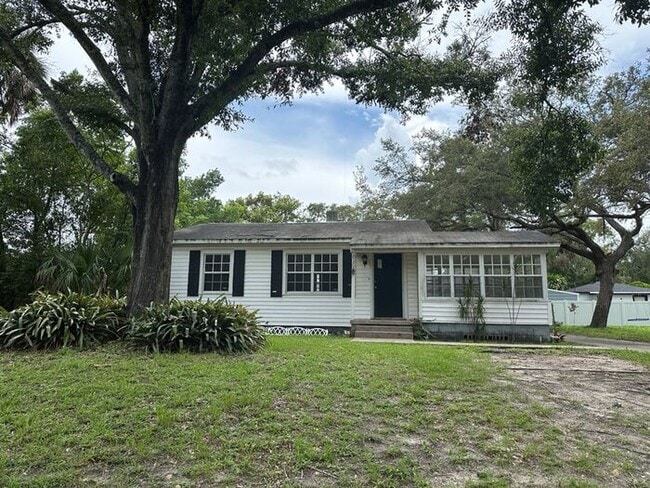 property at 8108 N Otis Ave