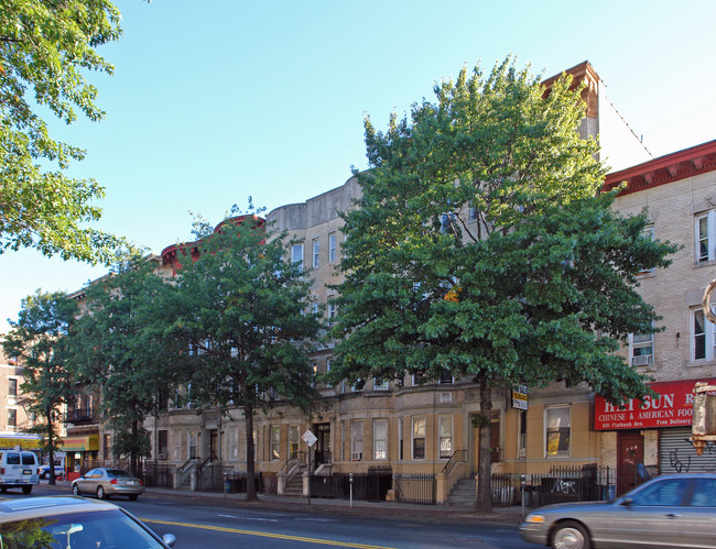 635 Flatbush Ave in Brooklyn, NY - Building Photo - Building Photo