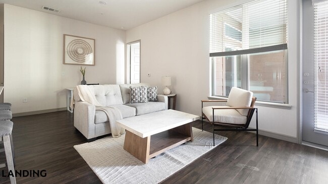 1711 Caroline St, Unit 422