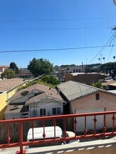 835 W 13th St, Unit 3 in San Pedro, CA - Building Photo - Building Photo