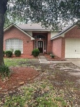 11306 Yorkshire Oaks Dr in Houston, TX - Building Photo - Building Photo