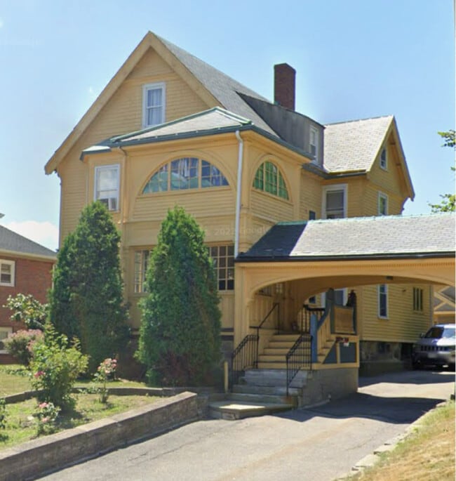 property at 664 Washington St
