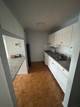 708 JFK Blvd E in Weehawken, NJ - Building Photo - Building Photo