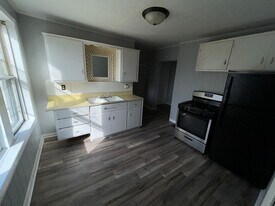 6745 14th Ave in Kenosha, WI - Building Photo