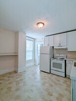 2401 Dupont Ave S in Minneapolis, MN - Building Photo