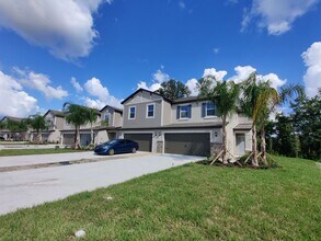 23240 Willow Glen Way in Lutz, FL - Building Photo - Building Photo
