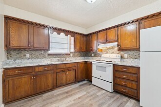 217 Fourth St in Noble, OK - Building Photo - Building Photo