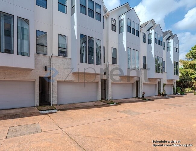 property at 956 Patterson St
