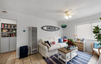445 Longfellow Ave, Unit 445 Longfellow in Hermosa Beach, CA - Building Photo - Building Photo