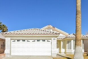 5304 Del Lago Dr in Las Vegas, NV - Building Photo