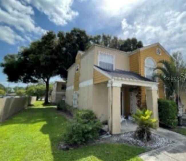 2437 Summerfield Way in Kissimmee, FL - Foto de edificio - Building Photo