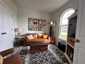 5923 NE Yorktown Ct in Elgin, OK - Building Photo - Building Photo