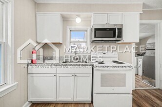 19221 Melvin St in Roseville, MI - Building Photo - Building Photo