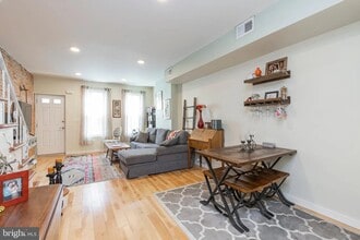 1808 S Chadwick St in Philadelphia, PA - Building Photo - Building Photo