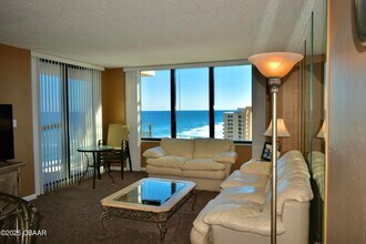 3051 S Atlantic Ave, Unit 1402 in Daytona Beach Shores, FL - Building Photo - Building Photo