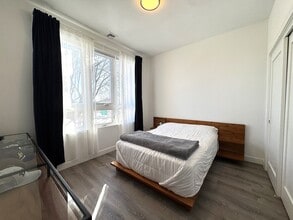 302 Broadway in Everett, MA - Building Photo - Building Photo