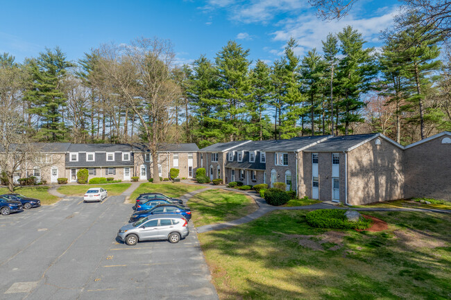 Cannongate in Ayer, MA - Foto de edificio - Building Photo