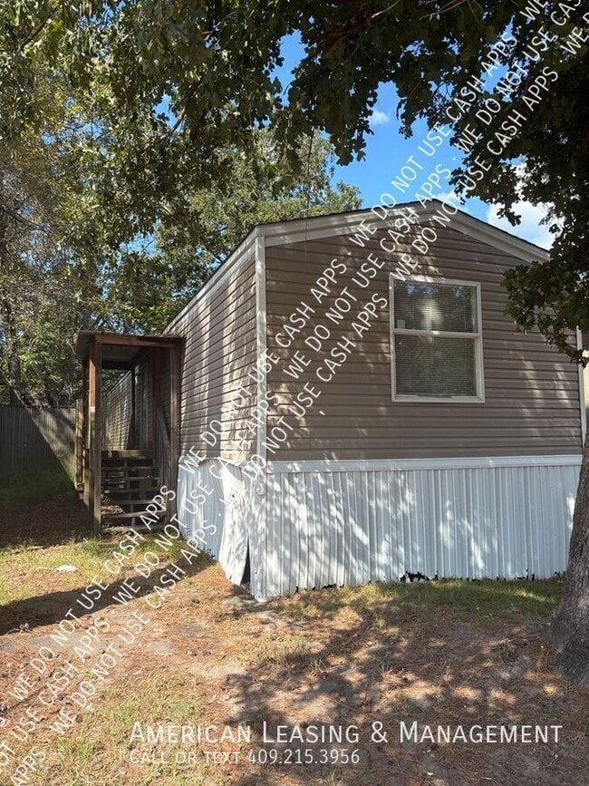 property at 2909 S Chestnut St