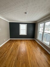 18709 Waterbury Ave in Maple Heights, OH - Building Photo - Building Photo