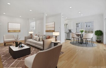147 Holly Hill Lane in Greenwich, CT - Building Photo - Interior Photo