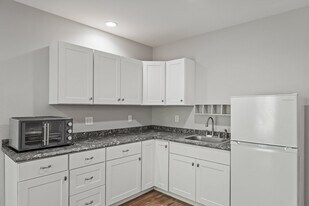 2731 Avalanche Heights in Colorado Springs, CO - Building Photo