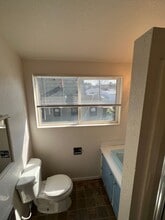 801 S 16th Ave in Yakima, WA - Building Photo - Building Photo