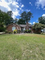 1429 Adella St in Columbia, SC - Building Photo