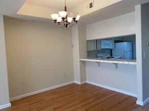 321 Treasure Island Dr in Belmont, CA - Building Photo - Building Photo