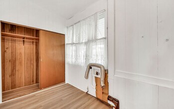 2258 N Central Ave, Unit 2258 n central in Chicago, IL - Foto de edificio - Building Photo