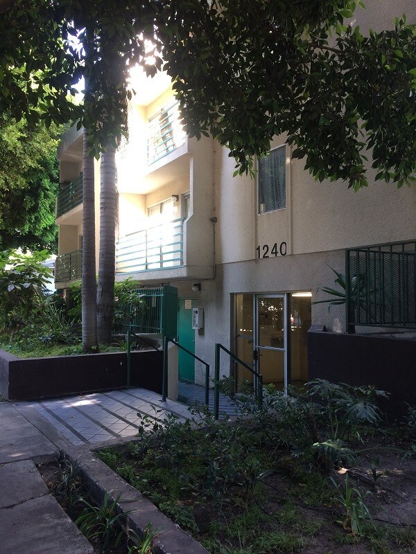 1240 Cherokee N Ave Rentals in Los Angeles, CA